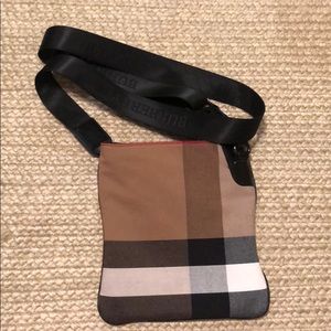BURBERRY Crossbody